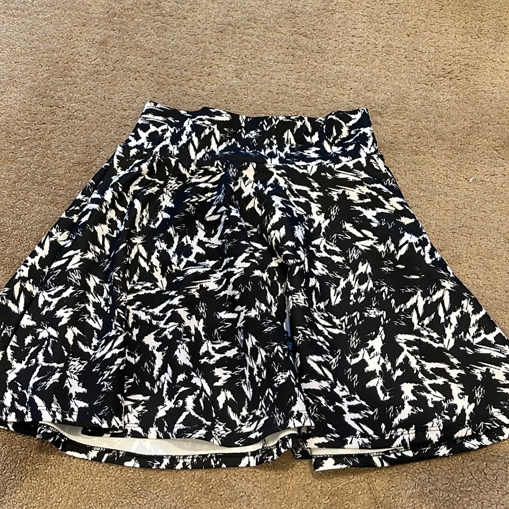 Charlotte Russe short skirt Size-medium